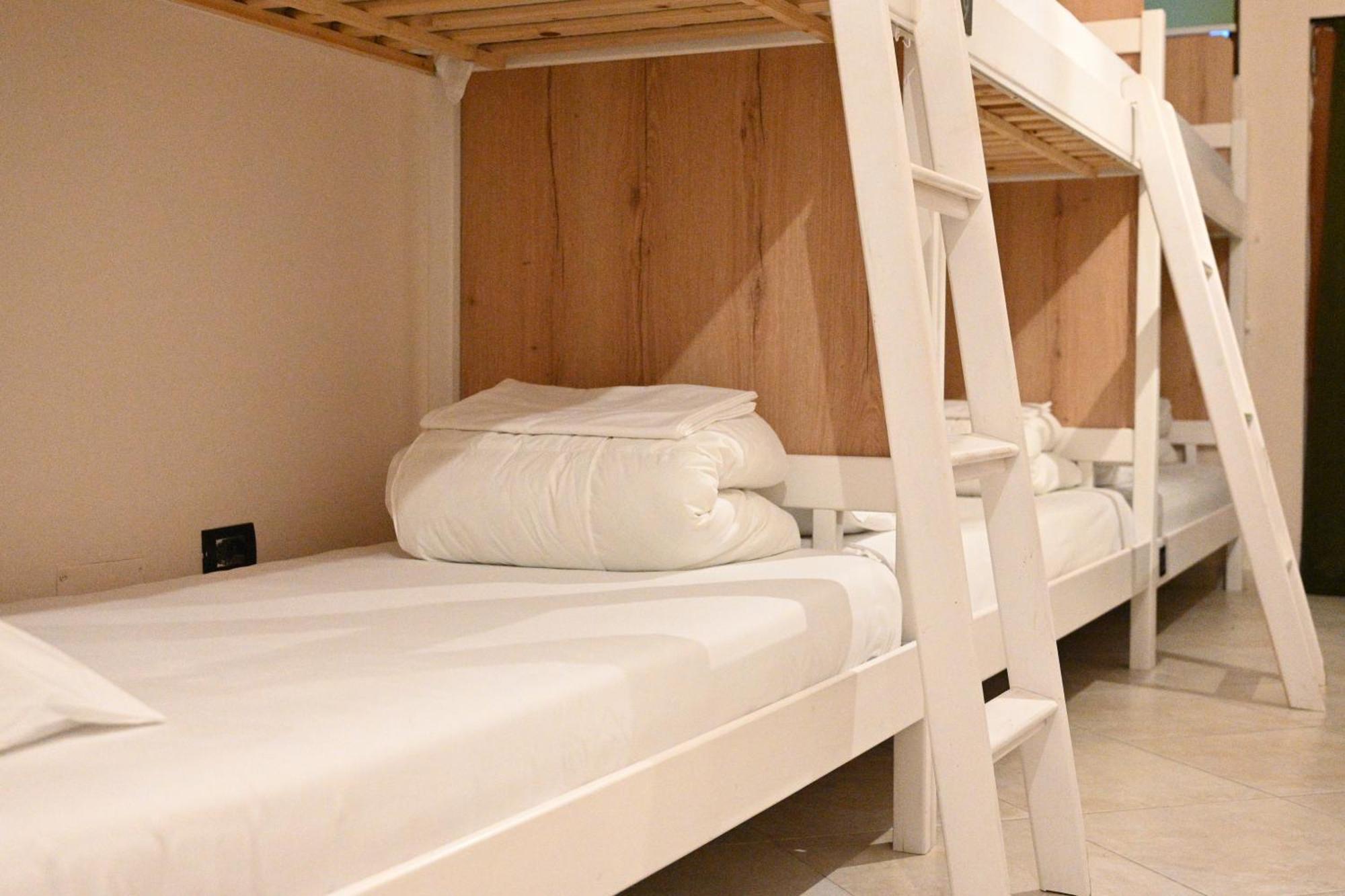 Top View Hostel Durres Bagian luar foto